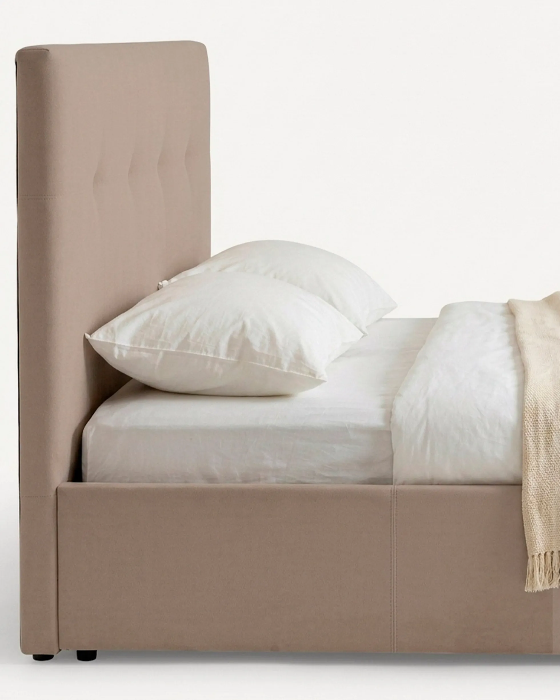 Cama de casal BETTY II